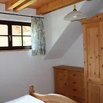 Schwalbennest By Interhome באד קליניקירשהיים